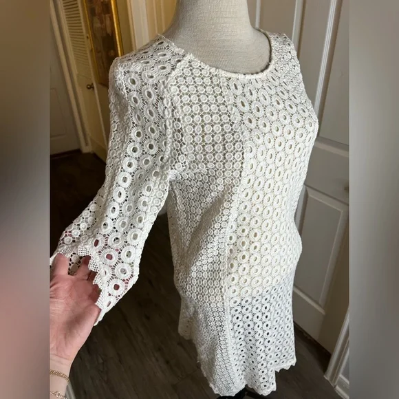 FARM Rio White Crochet Cover-Up | Floral Openwork Boho Beach Dress Scalloped Hem - Picture 3 of 7